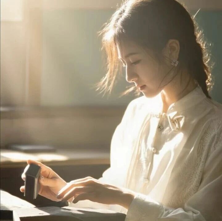 李兰迪壁纸｜美丽自由的小花