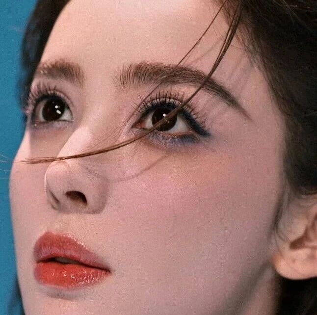 𝙎𝙝𝙖𝙧𝙚｜古力娜扎明星全屏壁纸