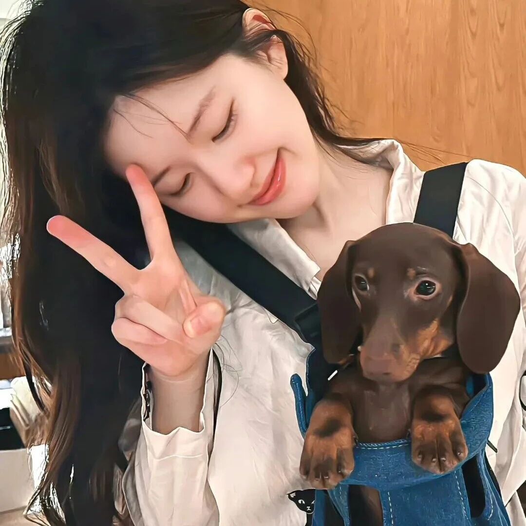 𝙎𝙝𝙖𝙧𝙚48张赵露思高清壁纸