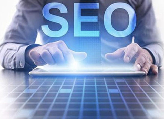 站内外全面了解SEO优化，有利于企业网站选择正确的优化方式
