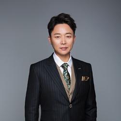 刘奕君