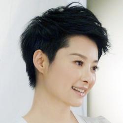 袁立