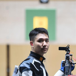 杨皓然