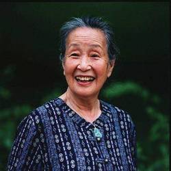 黄素影