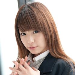 栗林里莉