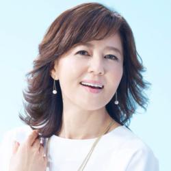 石野真子