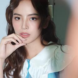 娜塔妮查&middot;纳瓦塔纳瓦尼