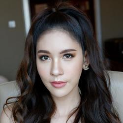 阿妮莎&middot;努格拉哈