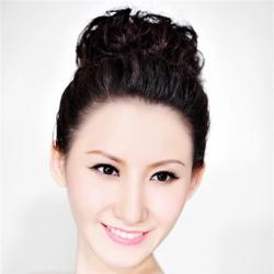 李佳佳