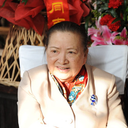 方掬芬