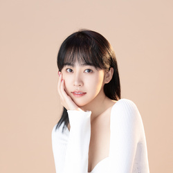 关彤