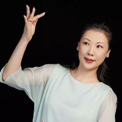 常秋月