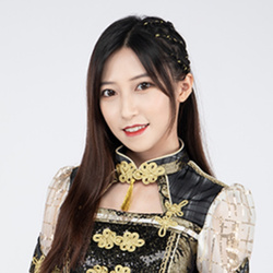施蔼倍