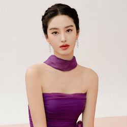 杨采钰
