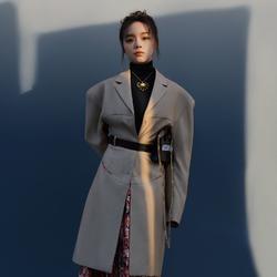 黄霄云