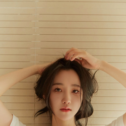 罗奕