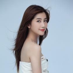 董小白