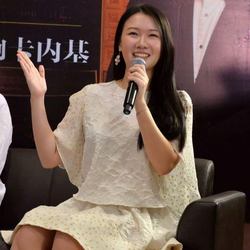 戴梓伊