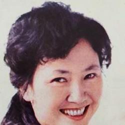 钱曼华