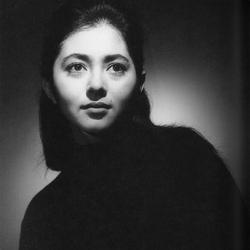 鳄渊晴子
