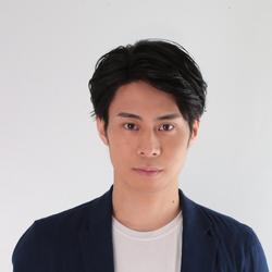 鲸井康介