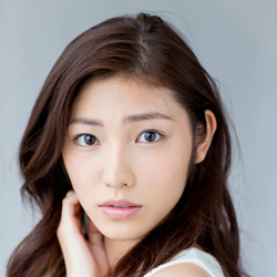 立石晴香