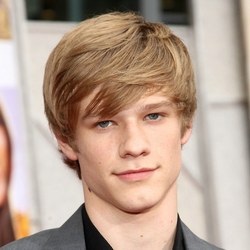 卢卡斯&middot;提尔