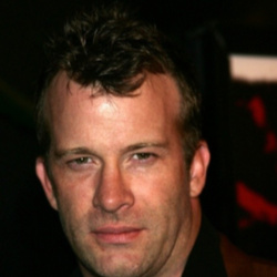 托马斯&middot;简